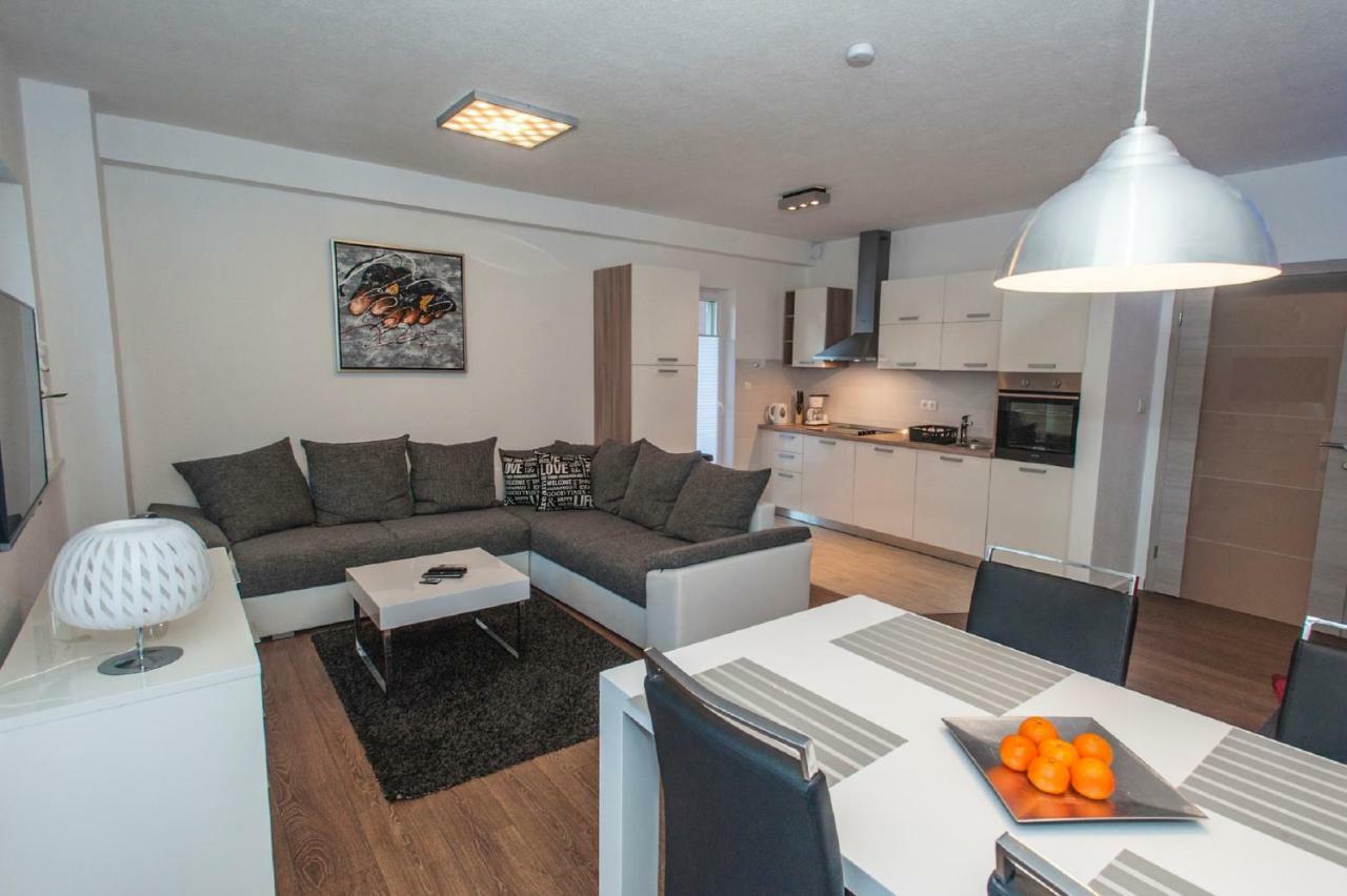 מאקרסקה Arena Apartment 5-Stars Premium-Accommodation מראה חיצוני תמונה